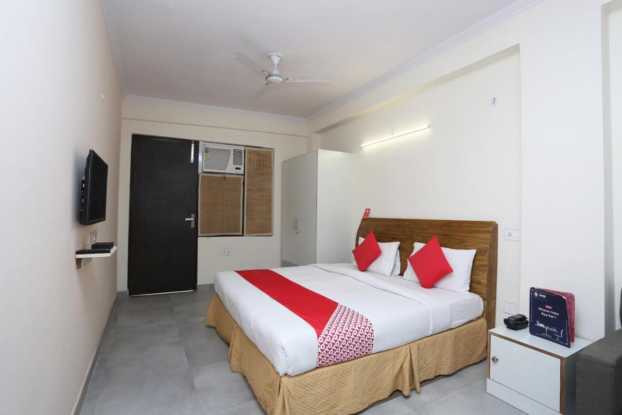 Oyo 28670 Hotel Dev Palace Gurgaon Eksteriør bilde