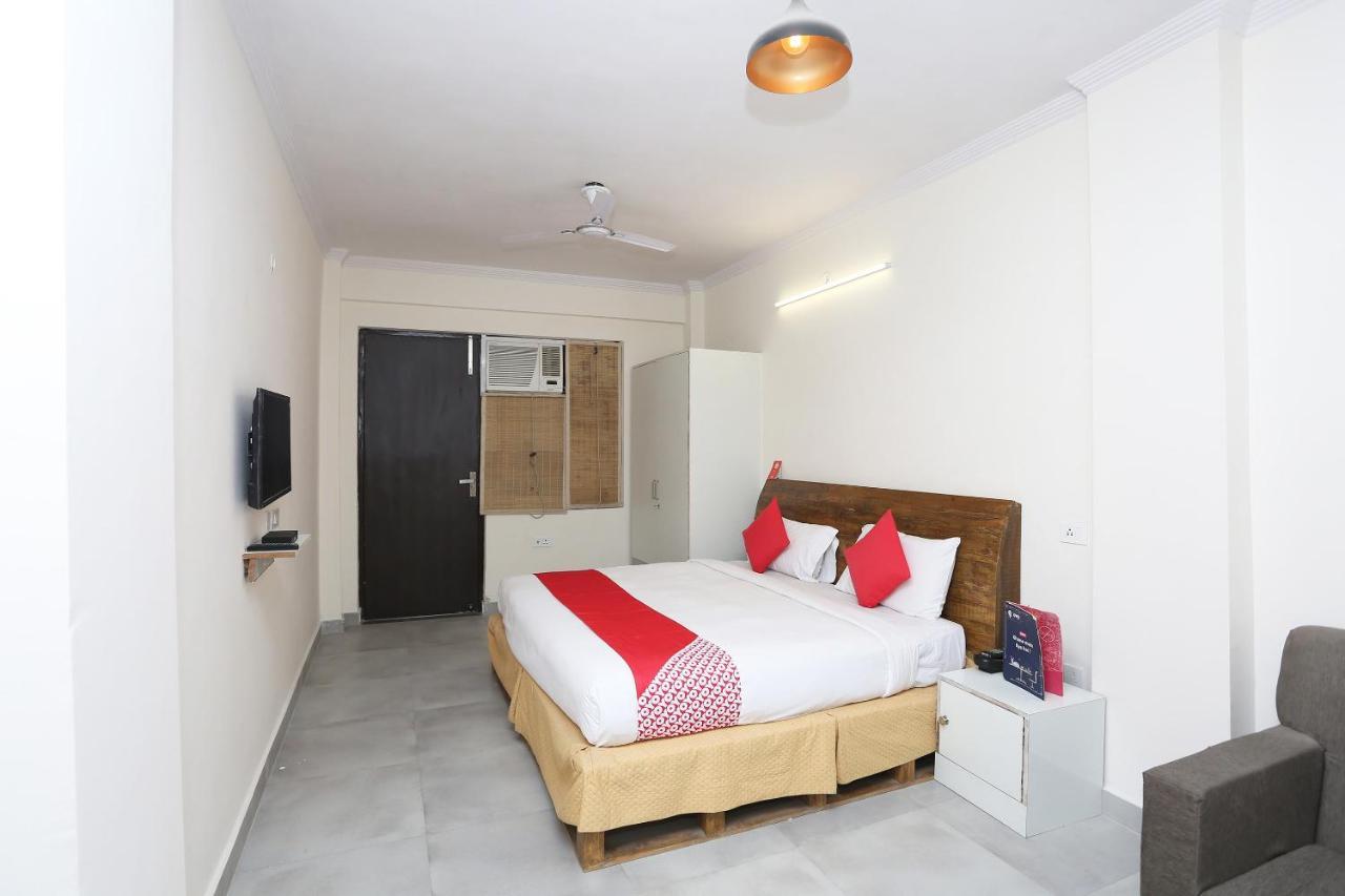 Oyo 28670 Hotel Dev Palace Gurgaon Eksteriør bilde